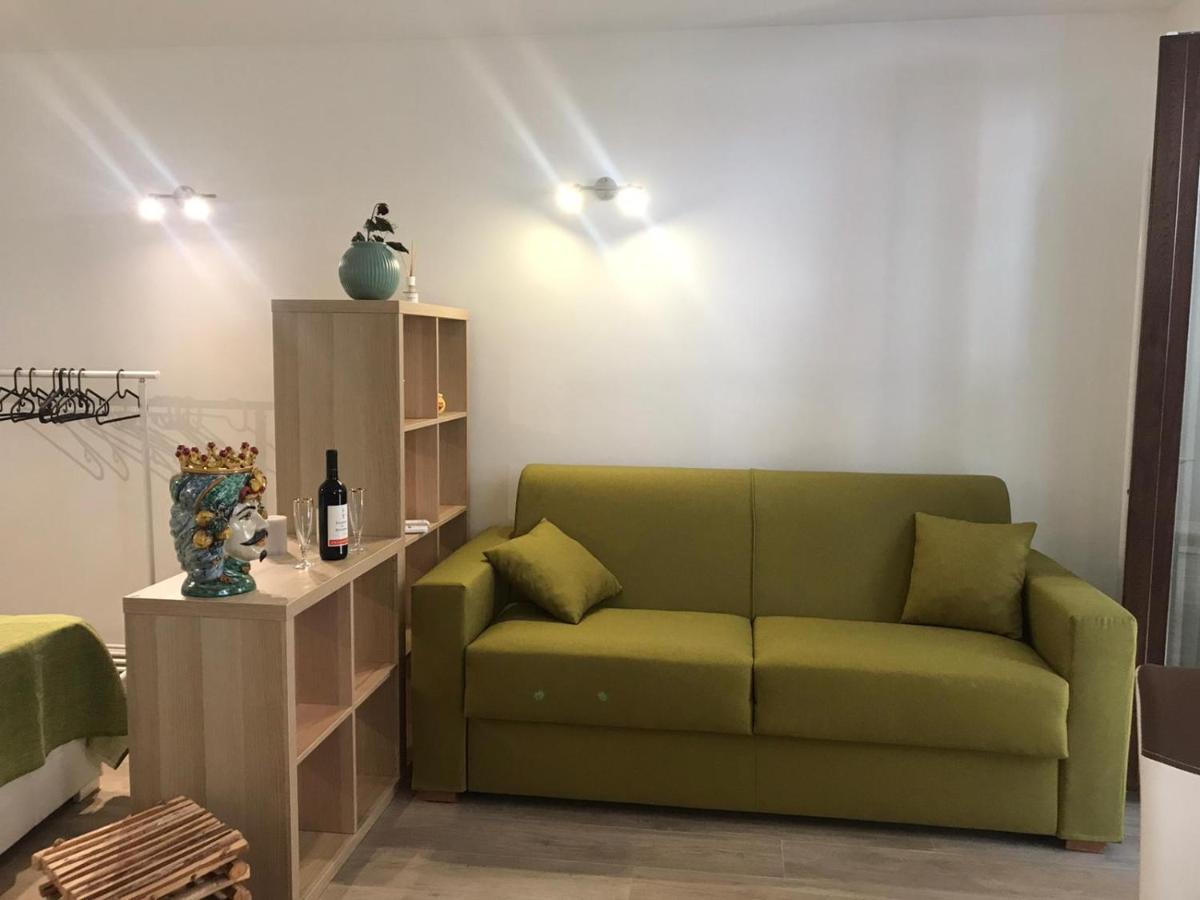 Casa Vacanza Cundari Кастелмола Екстериор снимка