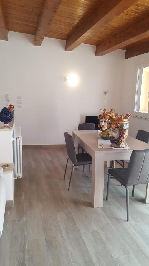 Casa Vacanza Cundari Кастелмола Екстериор снимка